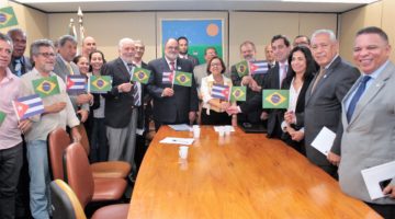 Grupo Parlamentar Brasil-Cuba é reinstalado com Lídice na presidência